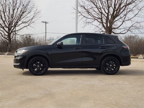 Used 2025 Honda HR-V Sport image 4
