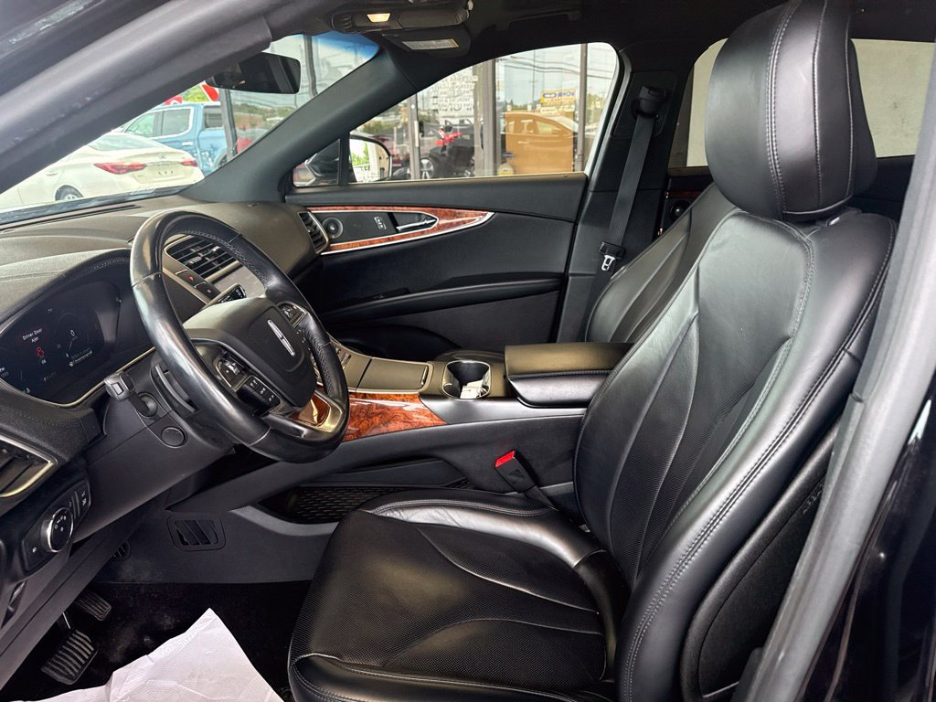 Certified 2020 Lincoln Nautilus Reserve w/ Monochromatic Package AWD/4WD image 11