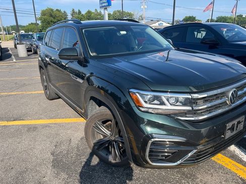 Used 2021 Volkswagen Atlas SE w/ Panoramic Sunroof Package AWD/4WD image 2