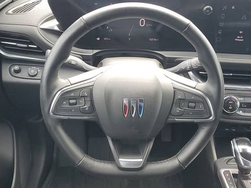 Certified 2024 Buick Envista Preferred w/ Convenience I Package FWD image 12