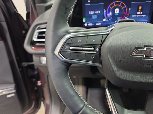 Used 2024 Chevrolet Traverse Z71 w/ Enhanced Driving Package AWD/4WD image 11