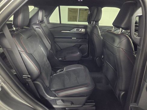Used 2025 Ford Explorer ST w/ Sun And Sound Package AWD/4WD image 30