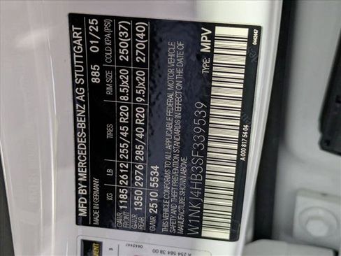 Used 2025 Mercedes-Benz GLC 300 4MATIC image 26
