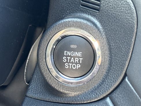 Certified 2025 Subaru Outback Premium w/ Popular Package #1A image 18