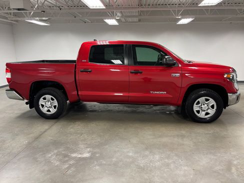 Used 2020 Toyota Tundra SR5 w/ SR5 Leather Package image 6