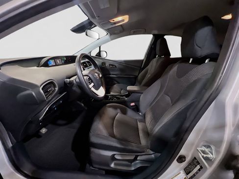 Used 2017 Toyota Prius Prime Plus w/ Carpet Mat Package FWD image 14