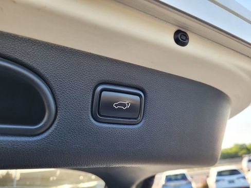 Used 2022 Kia Sportage EX FWD image 9