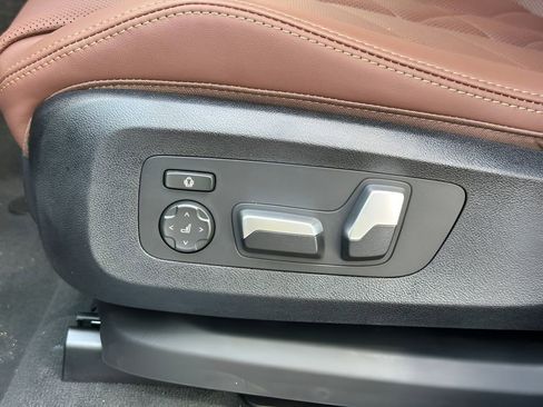 New 2026 BMW X5 xDrive50e AWD/4WD image 11