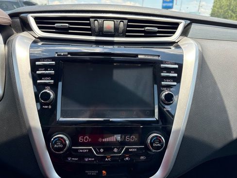 Used 2015 Nissan Murano Platinum w/ Platinum Technology Package FWD image 24