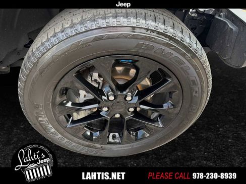 Certified 2022 Jeep Wrangler Unlimited Sahara 4xe w/ Cold Weather Group image 10