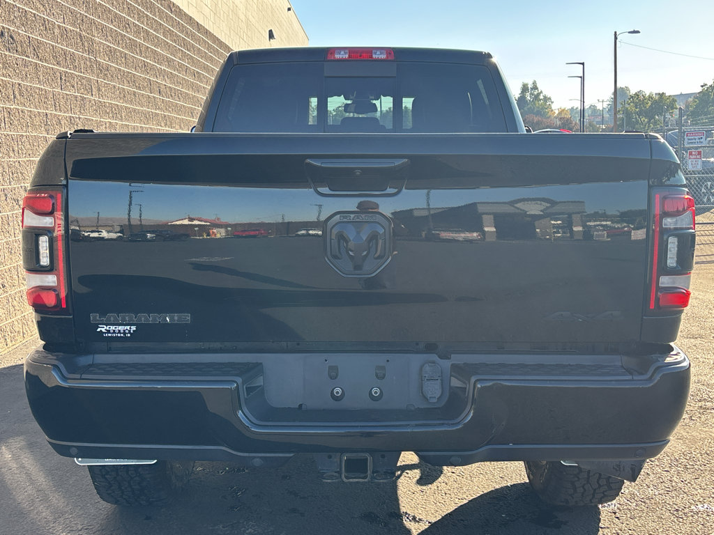 Used 2020 RAM 2500 Laramie w/ Night Edition AWD/4WD image 7