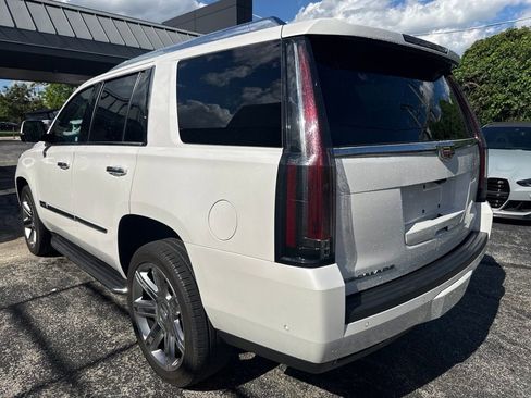 Used 2020 Cadillac Escalade Premium Luxury AWD/4WD image 3