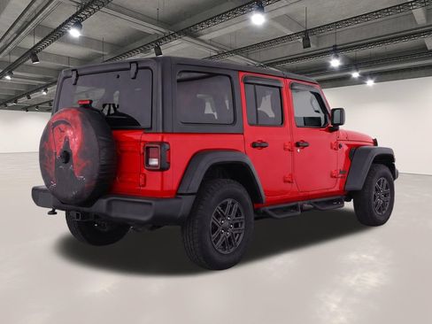 Used 2024 Jeep Wrangler Unlimited Sport AWD/4WD image 4