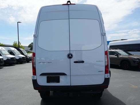 Used 2024 Mercedes-Benz Sprinter 144 Cargo image 6