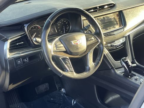 Used 2021 Cadillac XT5 Premium Luxury FWD image 14
