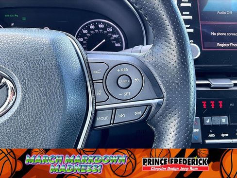 Used 2019 Toyota Avalon Touring w/ Advanced Safety Package image 16