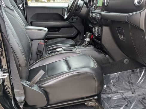 Used 2022 Jeep Gladiator Overland w/ Popular Equipment Package image 31