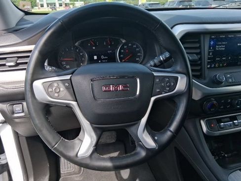 Used 2023 GMC Acadia SLT AWD/4WD image 17