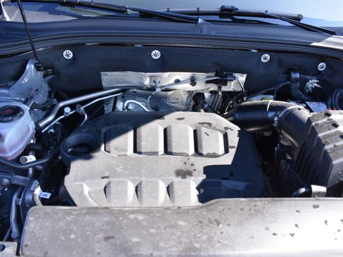 Used 2025 Volkswagen Atlas SE image 37