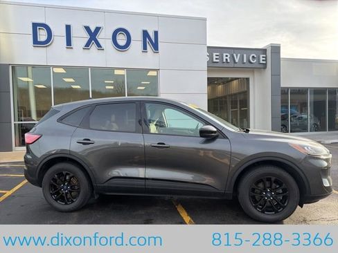 Used 2020 Ford Escape SE Sport image 8