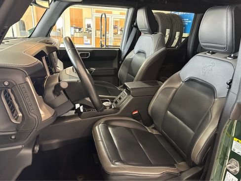 Used 2025 Ford Bronco Outer Banks AWD/4WD image 22