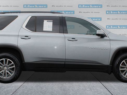 Used 2023 Chevrolet Traverse LT image 4