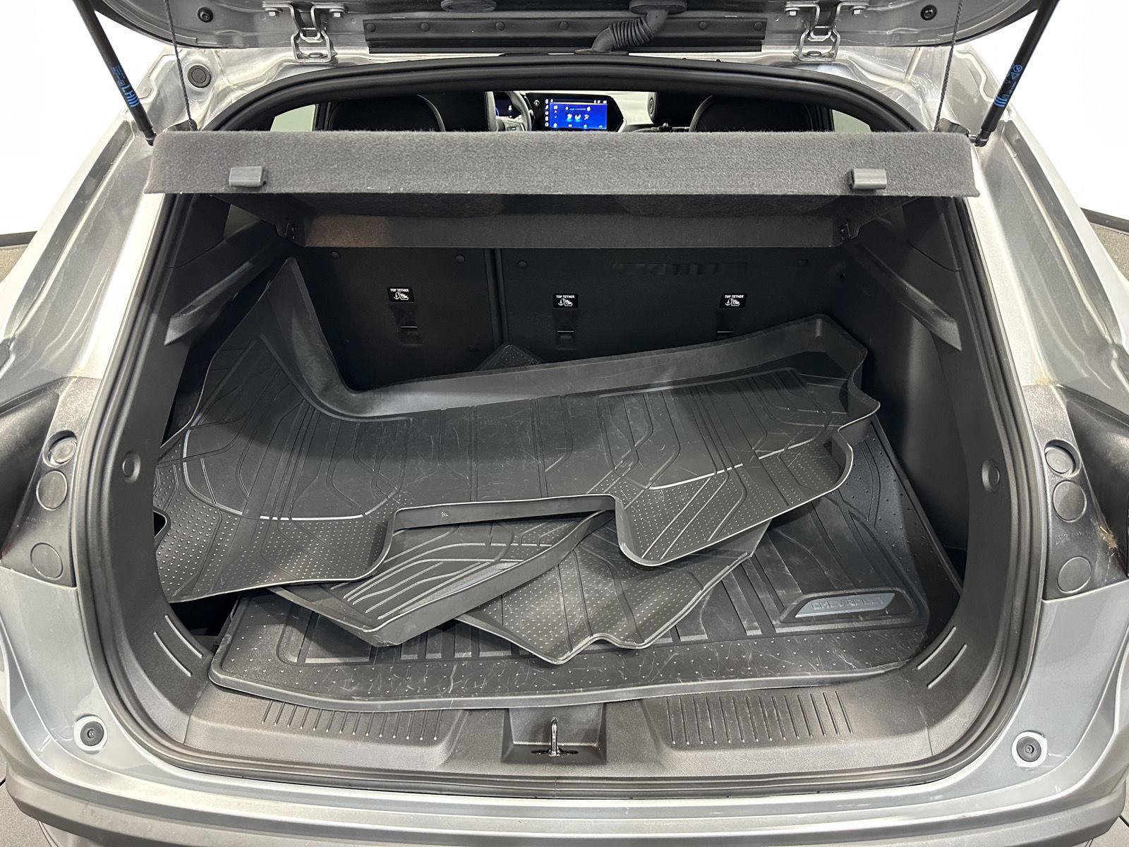Used 2024 Chevrolet Trax RS FWD image 29