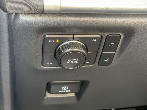 Certified 2025 Ford Expedition Platinum AWD/4WD image 14