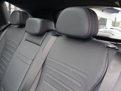 Certified 2025 Mercedes-Benz GLC 300 image 18