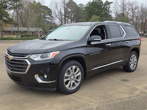 Used 2020 Chevrolet Traverse Premier image 7
