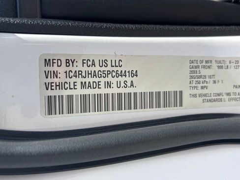 Used 2023 Jeep Grand Cherokee Altitude AWD/4WD image 22