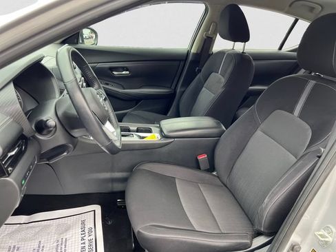 Used 2020 Nissan Sentra SV w/ Electronics Package FWD image 9