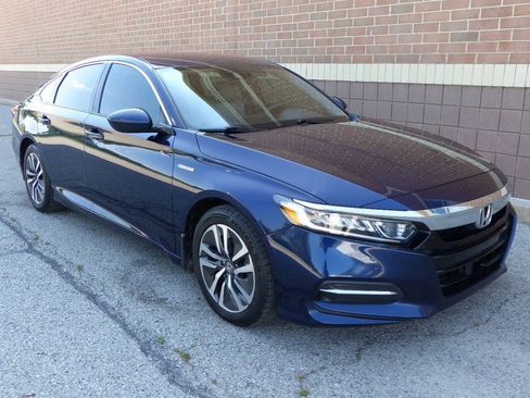 Used 2019 Honda Accord Hybrid image 10