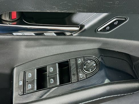 Used 2022 MAZDA CX-30 AWD 2.5 S w/ Preferred Package image 15