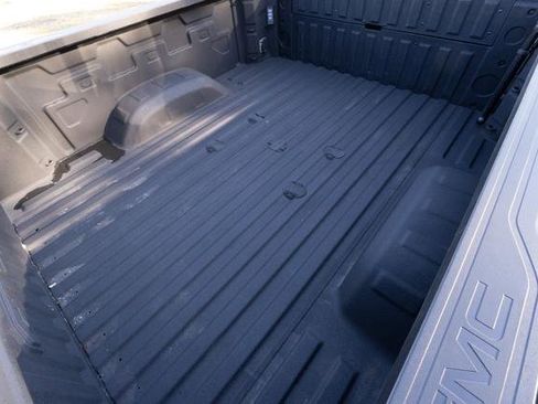 Used 2024 GMC Sierra 2500 AT4 w/ AT4 Premium Plus Package image 14