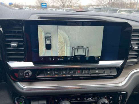 Used 2022 Chevrolet Silverado 1500 High Country w/ High Country Premium Package image 38