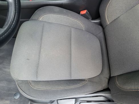 Used 2019 Chevrolet Traverse LS image 15