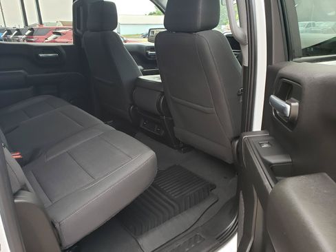 Used 2022 Chevrolet Silverado 1500 Custom w/ LPO, Dark Essentials Package AWD/4WD image 11