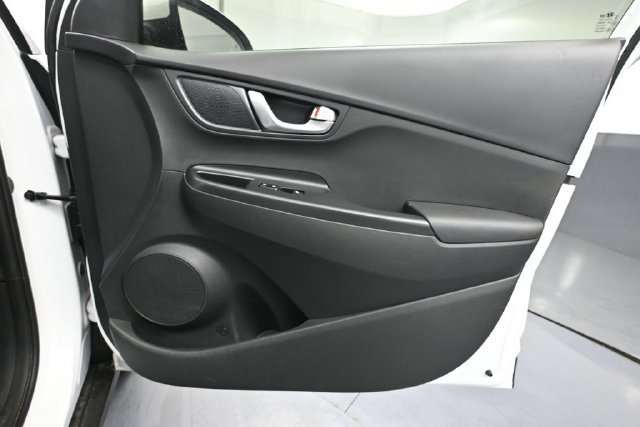Used 2022 Hyundai Kona SEL w/ Convenience Package FWD image 34