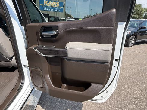Used 2021 Chevrolet Silverado 1500 LTZ w/ LTZ Premium Package AWD/4WD image 17