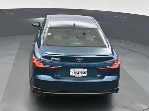 Used 2025 Toyota Camry SE FWD image 39