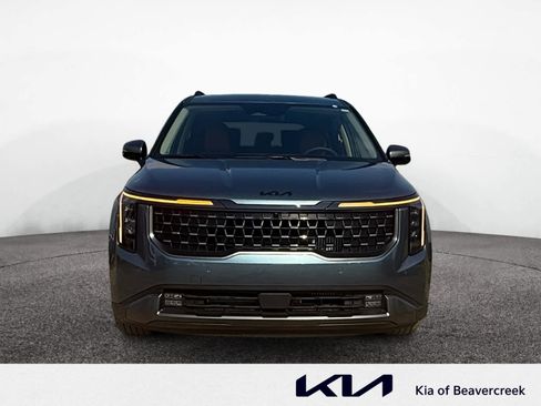 Used 2026 Kia Carnival SX w/ SX Dark Edition Package image 8