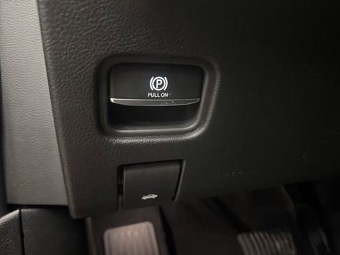 New 2025 Jeep Grand Cherokee Laredo image 14