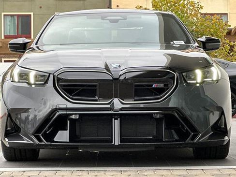 New 2026 BMW M5 w/ Executive Package image 8
