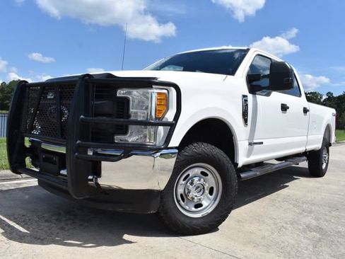 Used 2017 Ford F350 XL w/ Power Equipment Group AWD/4WD image 5