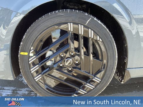 New 2026 Nissan Sentra SR w/ Floor Mat Package image 11