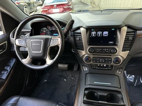 Used 2020 GMC Yukon XL Denali image 18
