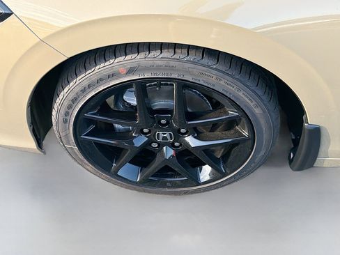 New 2026 Honda Civic Sport image 25