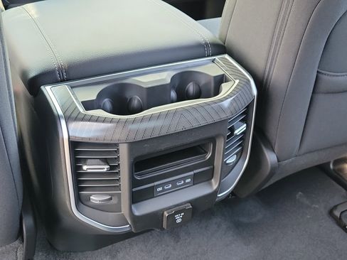New 2026 RAM 1500 Big Horn AWD/4WD image 12