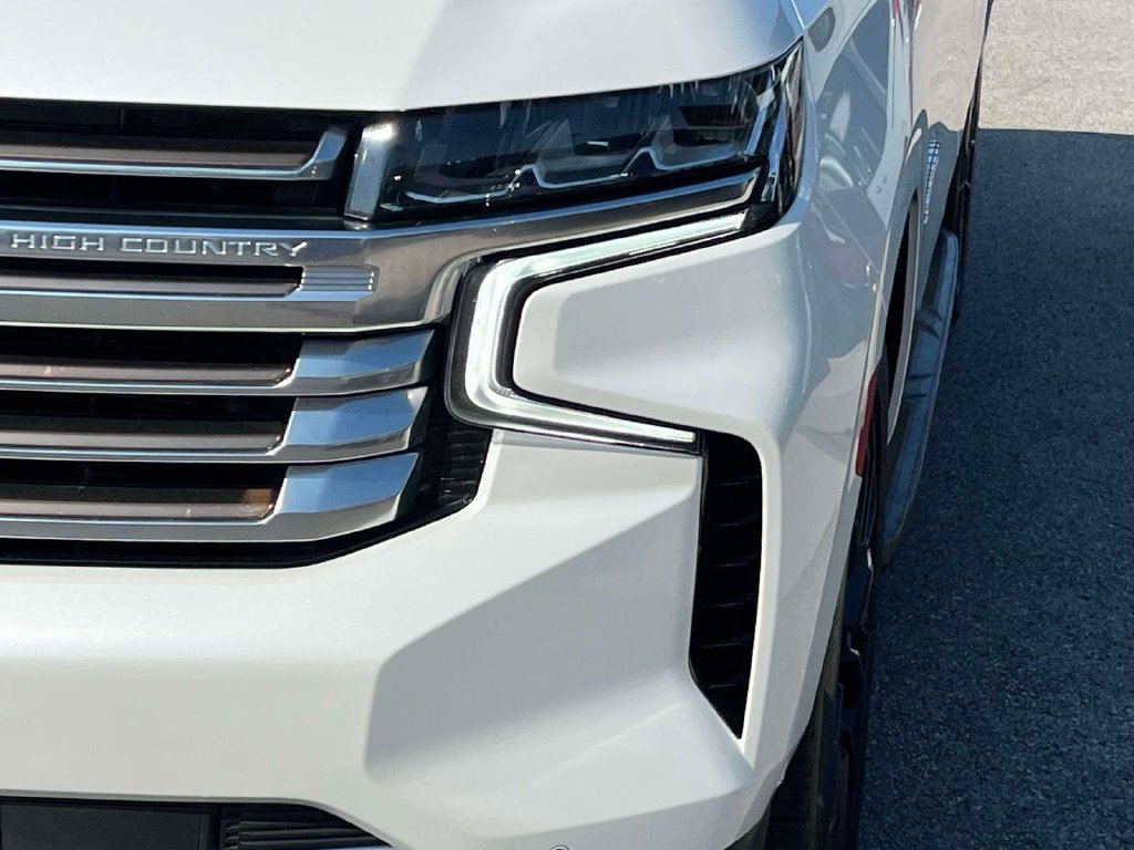 Used 2023 Chevrolet Suburban High Country w/ Advanced Technology Package AWD/4WD image 38